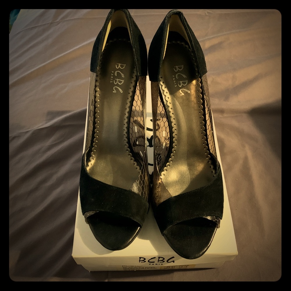 BCBG Lucite/Suede pump